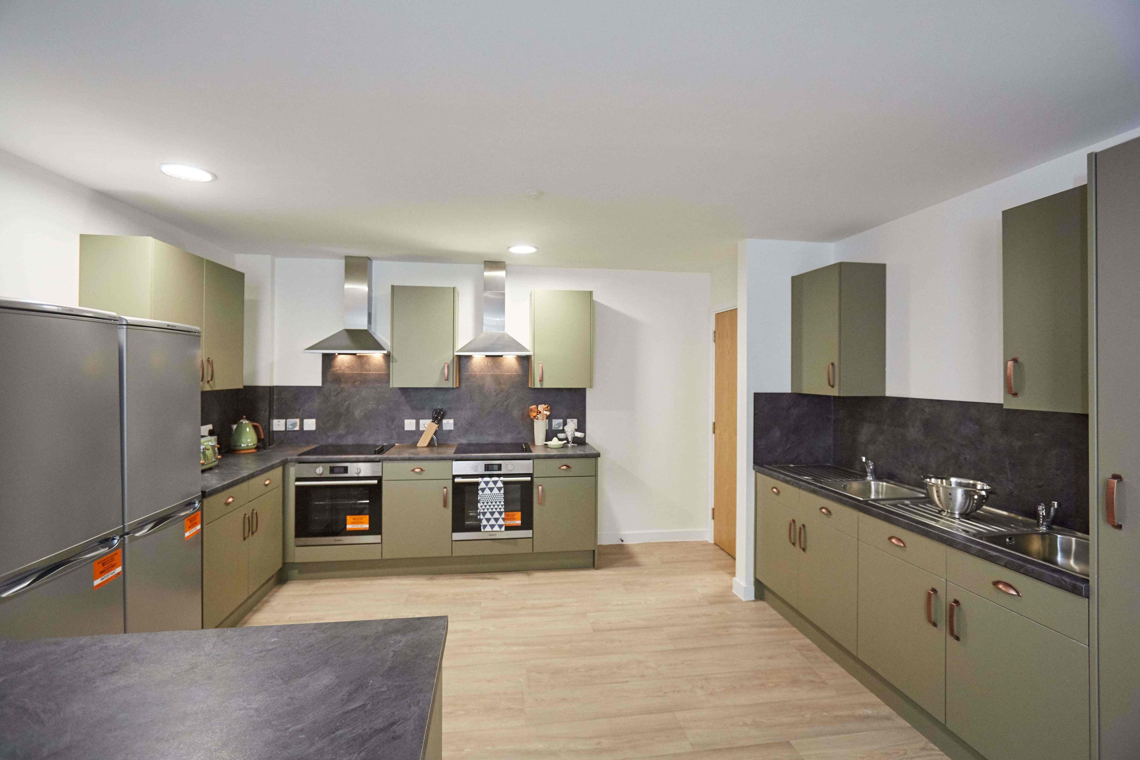 En-Suite Bronze Plus - 3