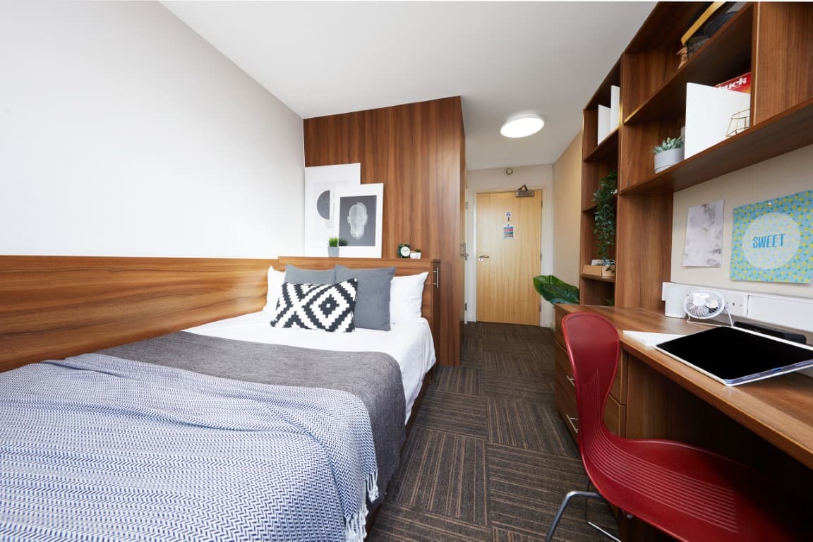 Bronze En-Suite - 2