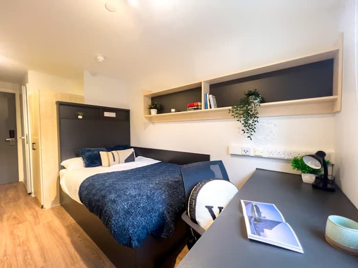 En-Suite Bronze - 1