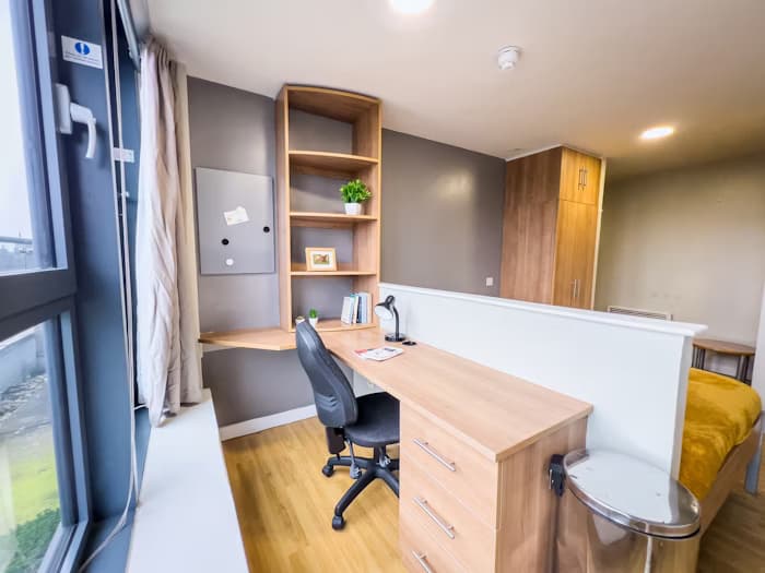 Studio Silver - 7