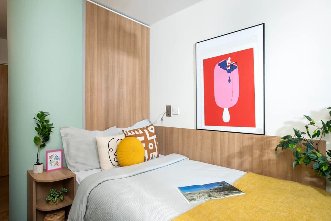 Large Standard Double En-Suite - 1