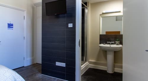Gold En-Suite Room - 5
