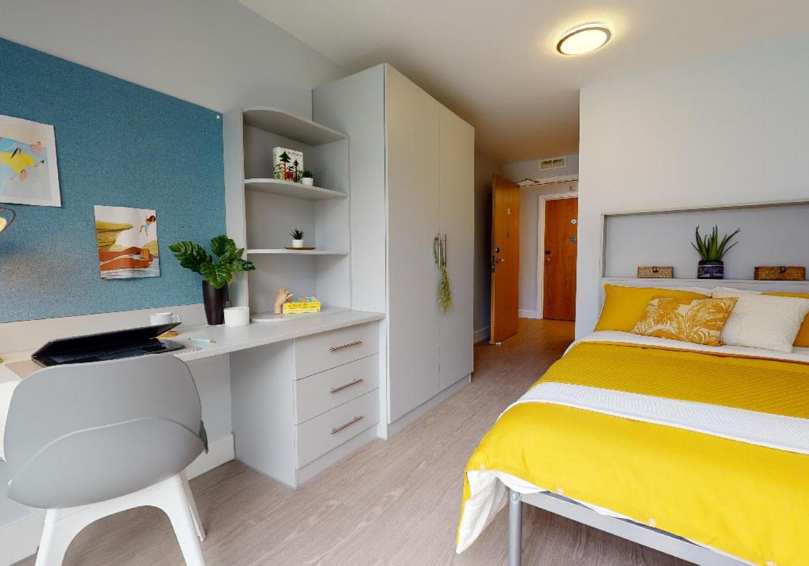 Gold En-Suite Plus - 1