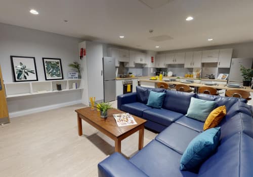 Silver En-Suite - 4