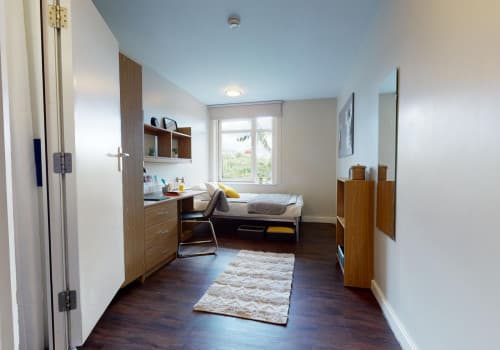 Silver En-Suite - 4