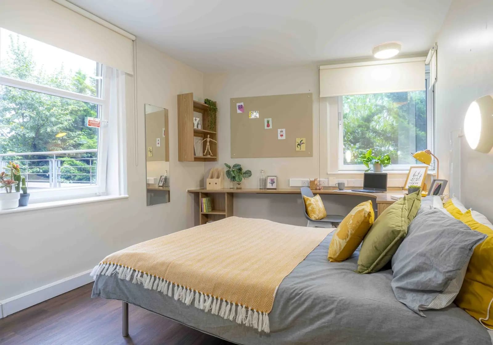 Gold En-Suite - 1