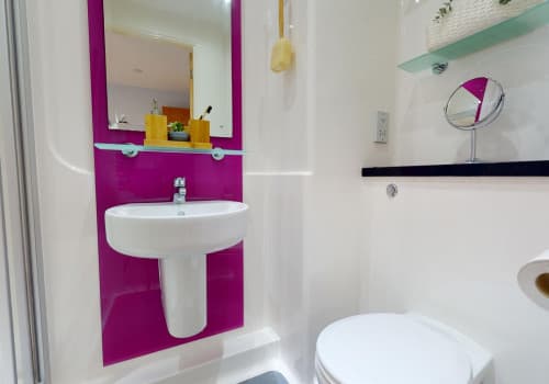 Diamond En-Suite - 4