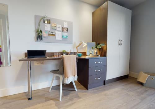 Diamond En-Suite - 5