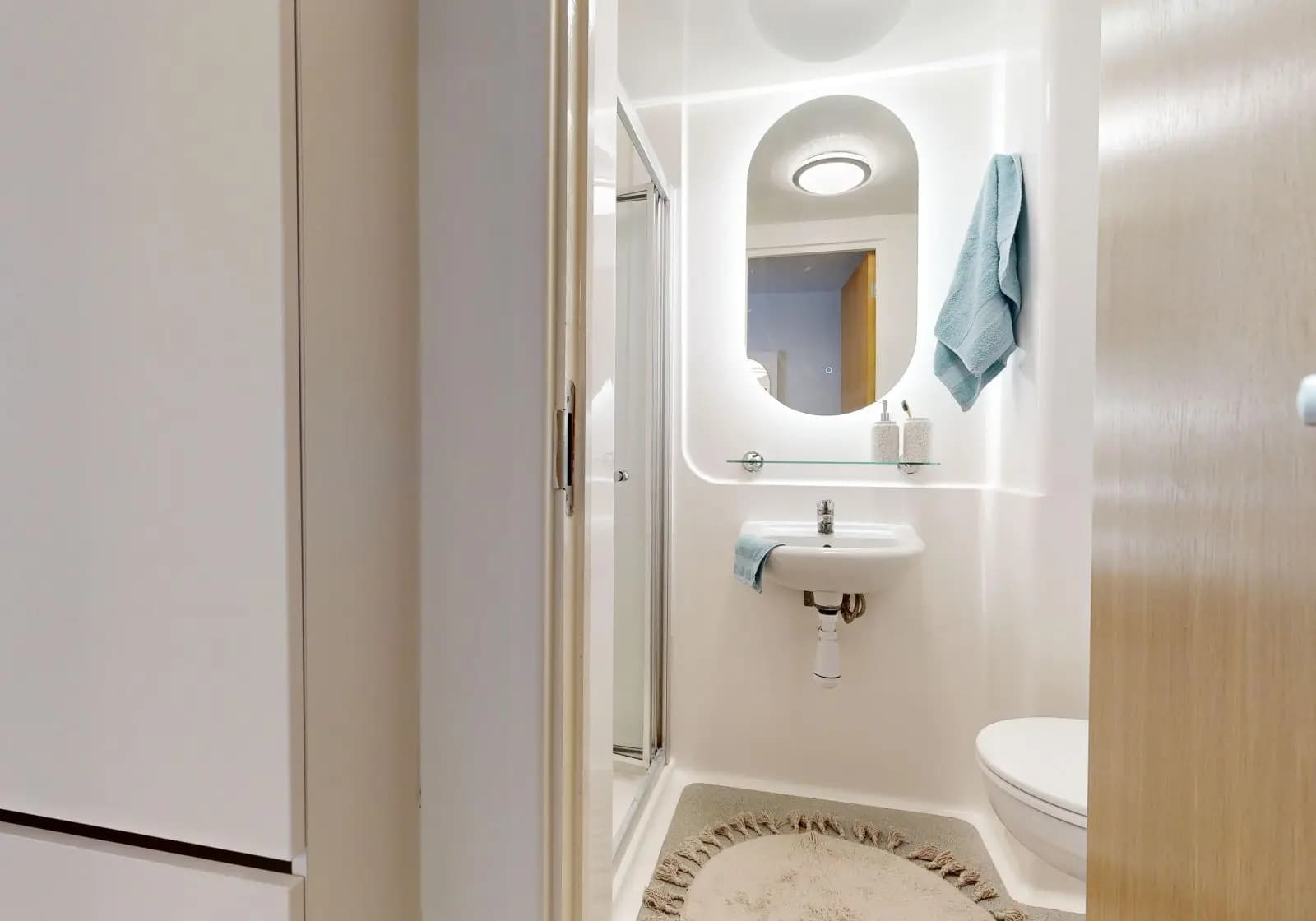 Silver En-Suite Plus - 5
