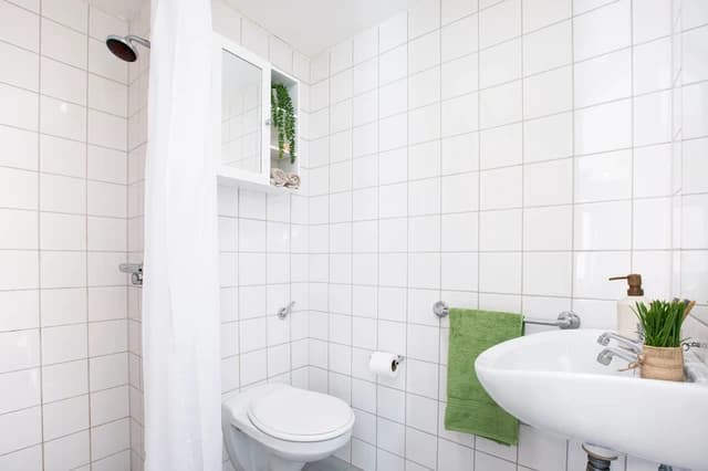 Medium Highest Double En-Suite - 1
