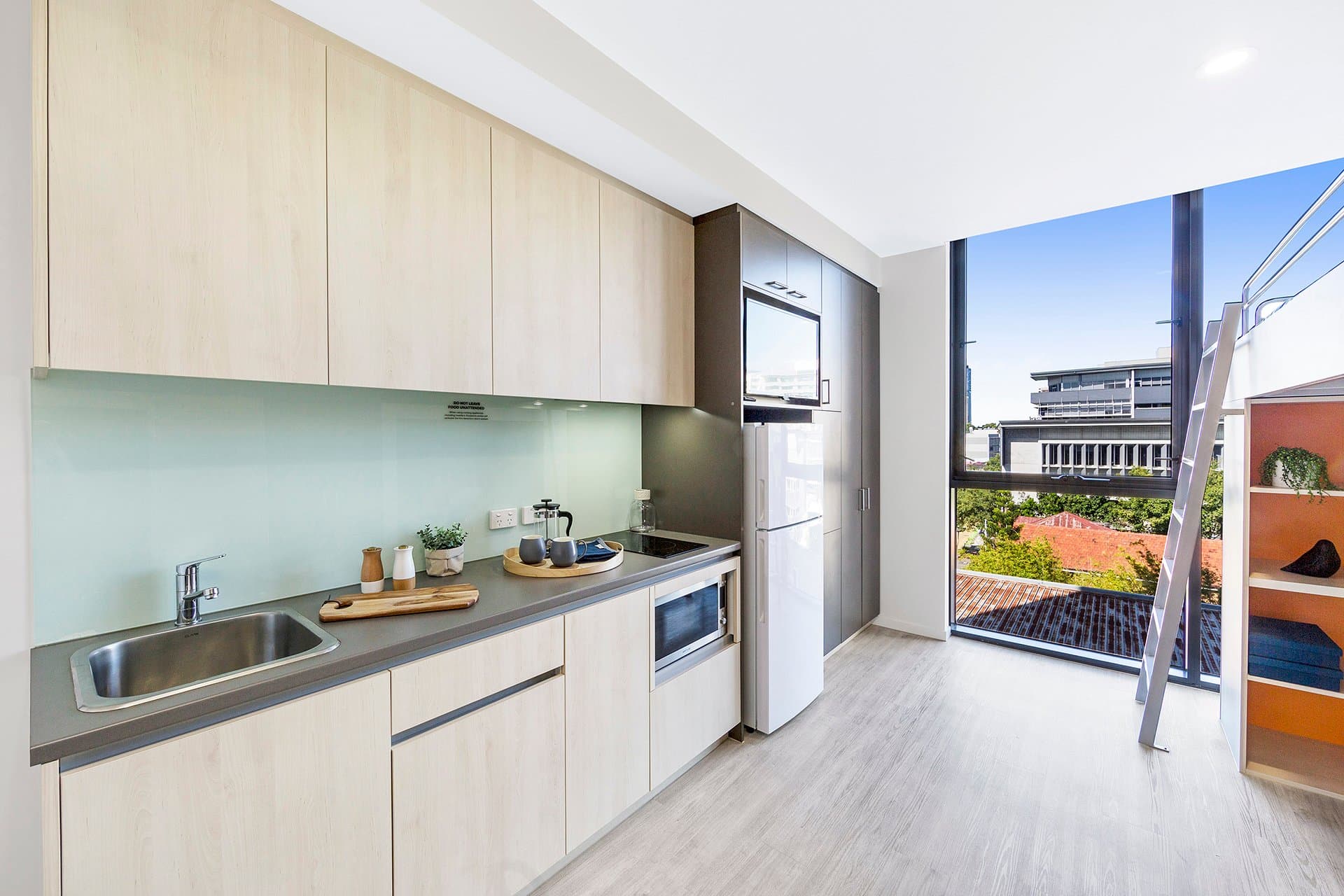 King Single Bed With Twin Mix Apartment With Views - 7