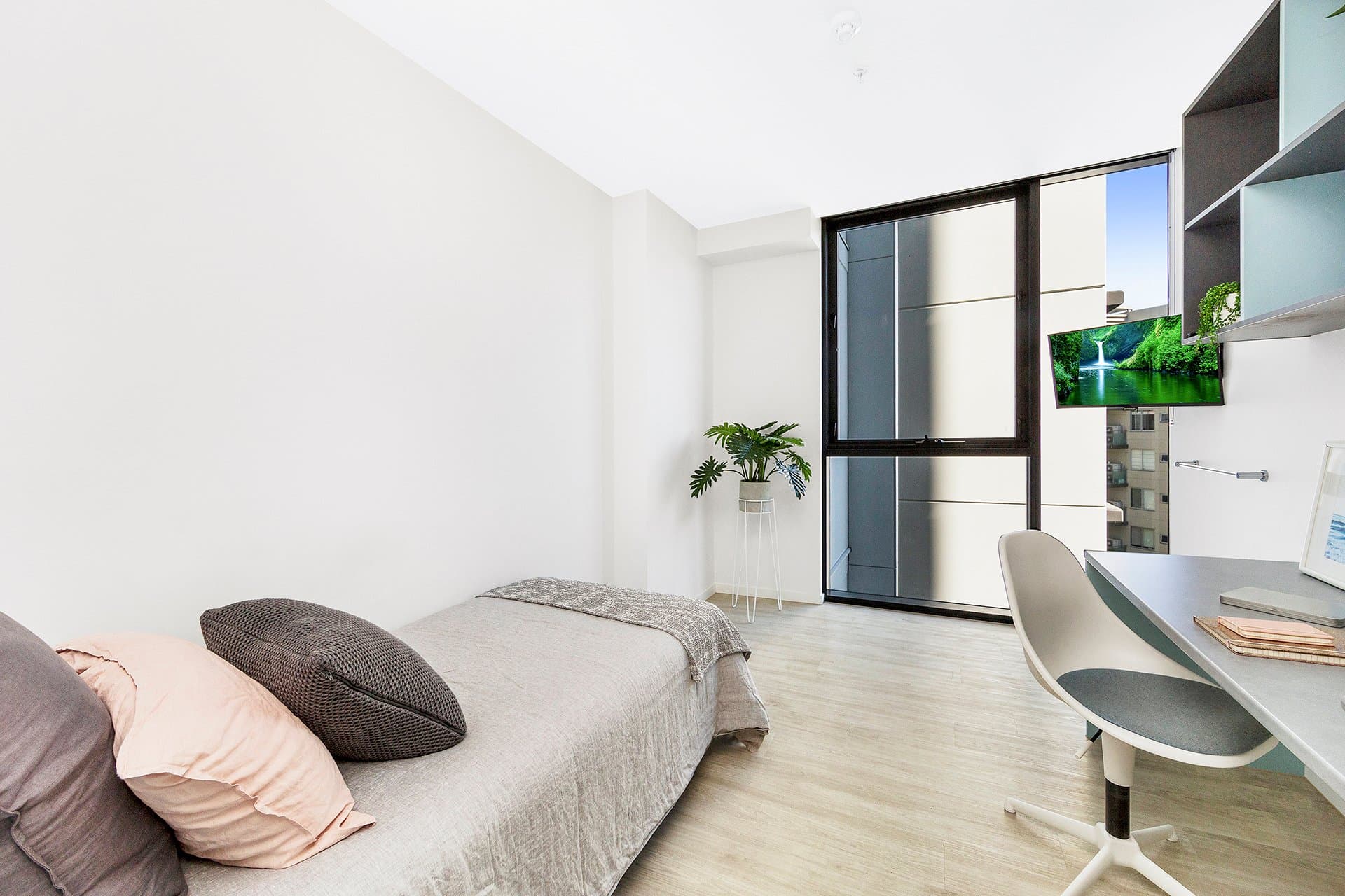 Double Bed With 2 Bed Apartment - 7