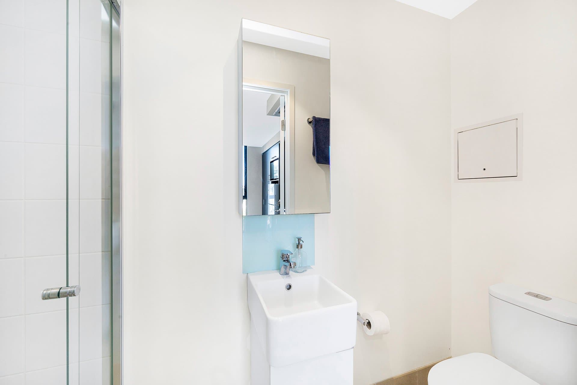 Signature Studio Apartment - King Single Bed With Premium View - 5