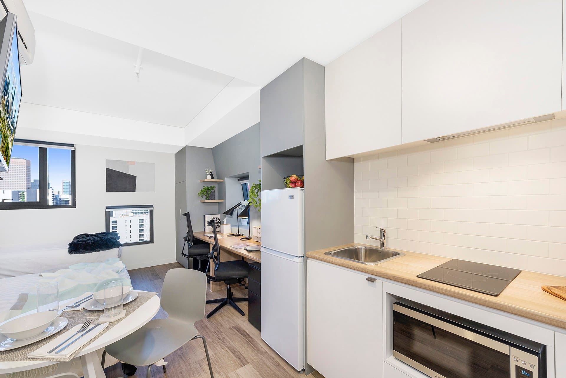 Ultra Twin Apartment - King Single Bed With Standard View - 3
