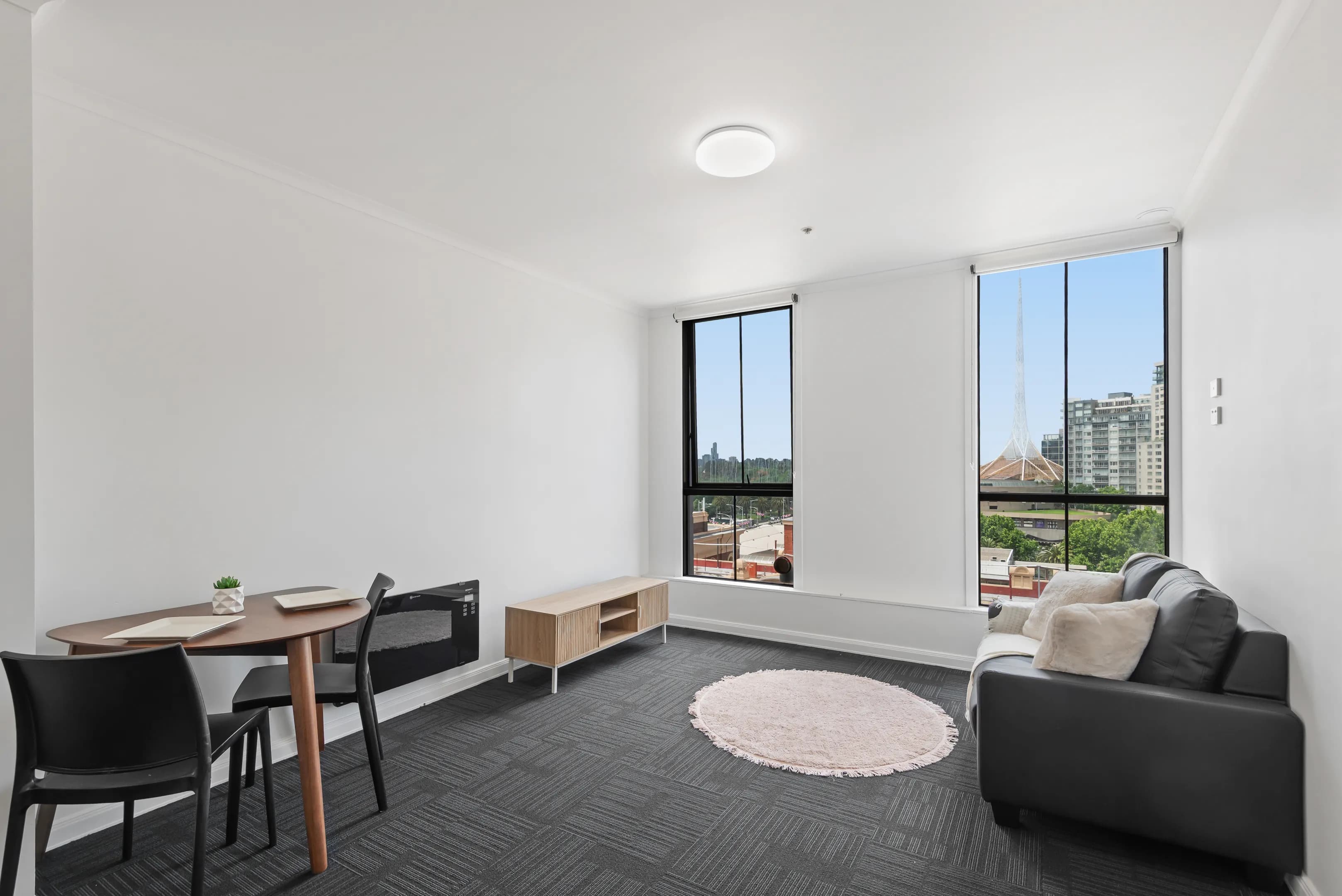 1 Bedroom - 1