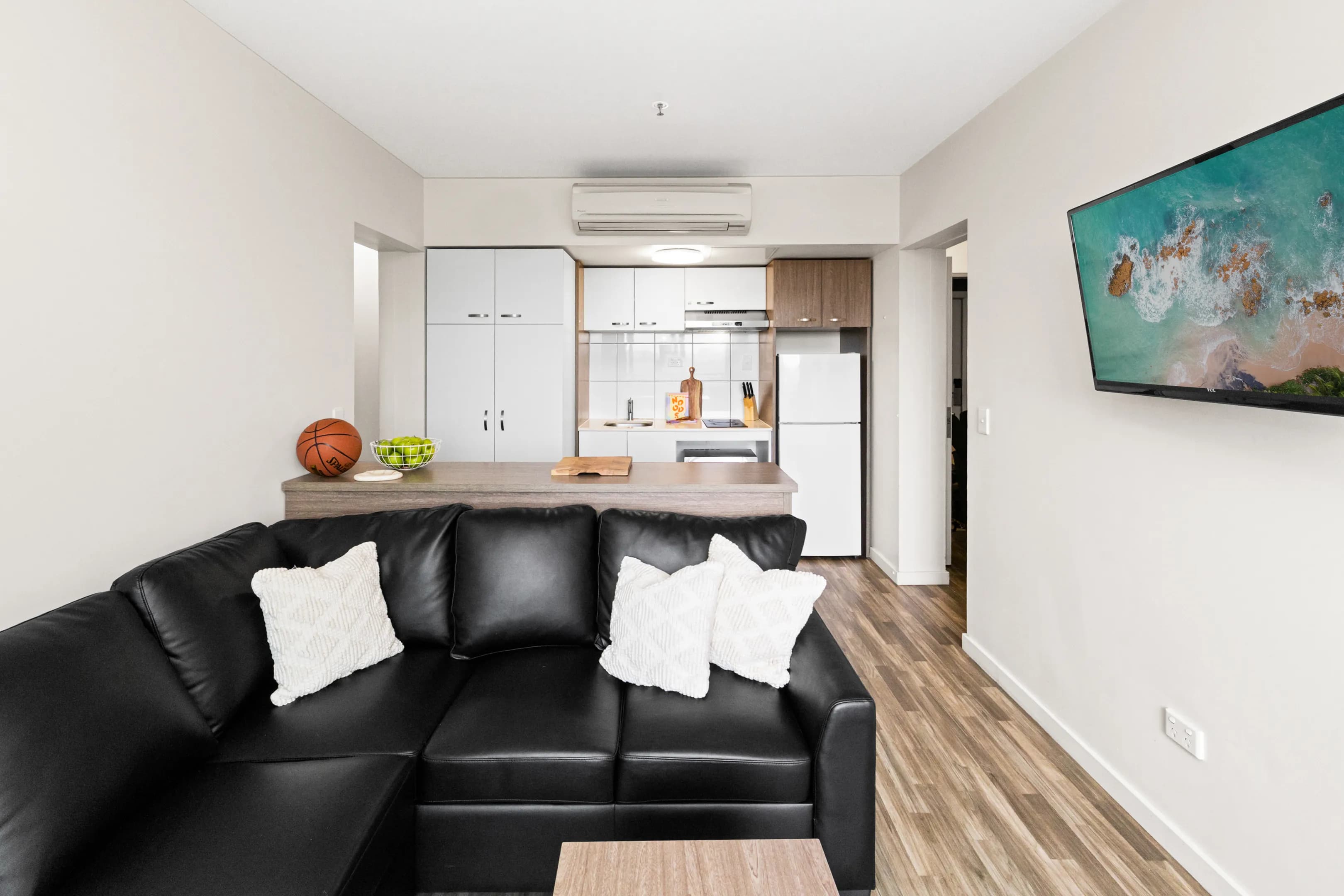 4 Bedroom Apartment With Balcony-Internal (Without View) - 5