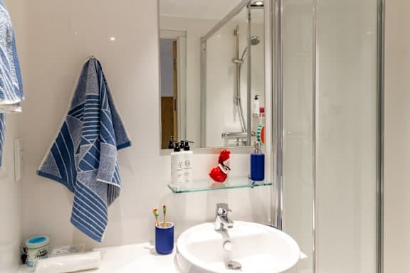 Classic En Suite - 2