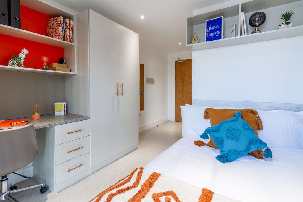 Deluxe En Suite - 1