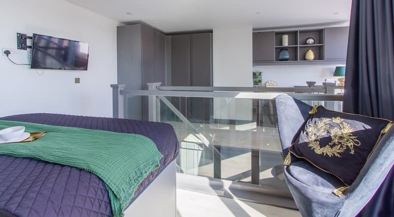 Premium Mezzanine Studio - 7