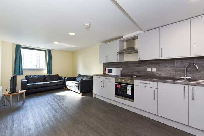 En-Suite Gold - 7