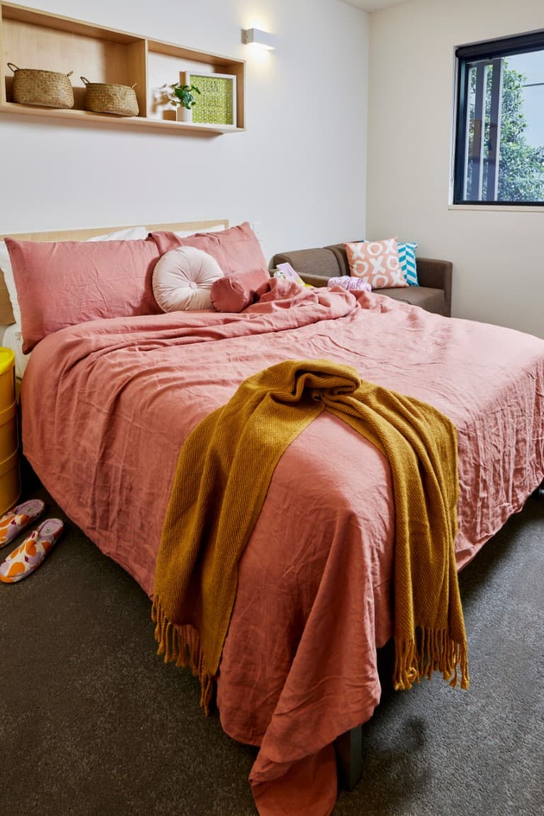 Double Bed, Large Studio Apartment, Standard View - 11