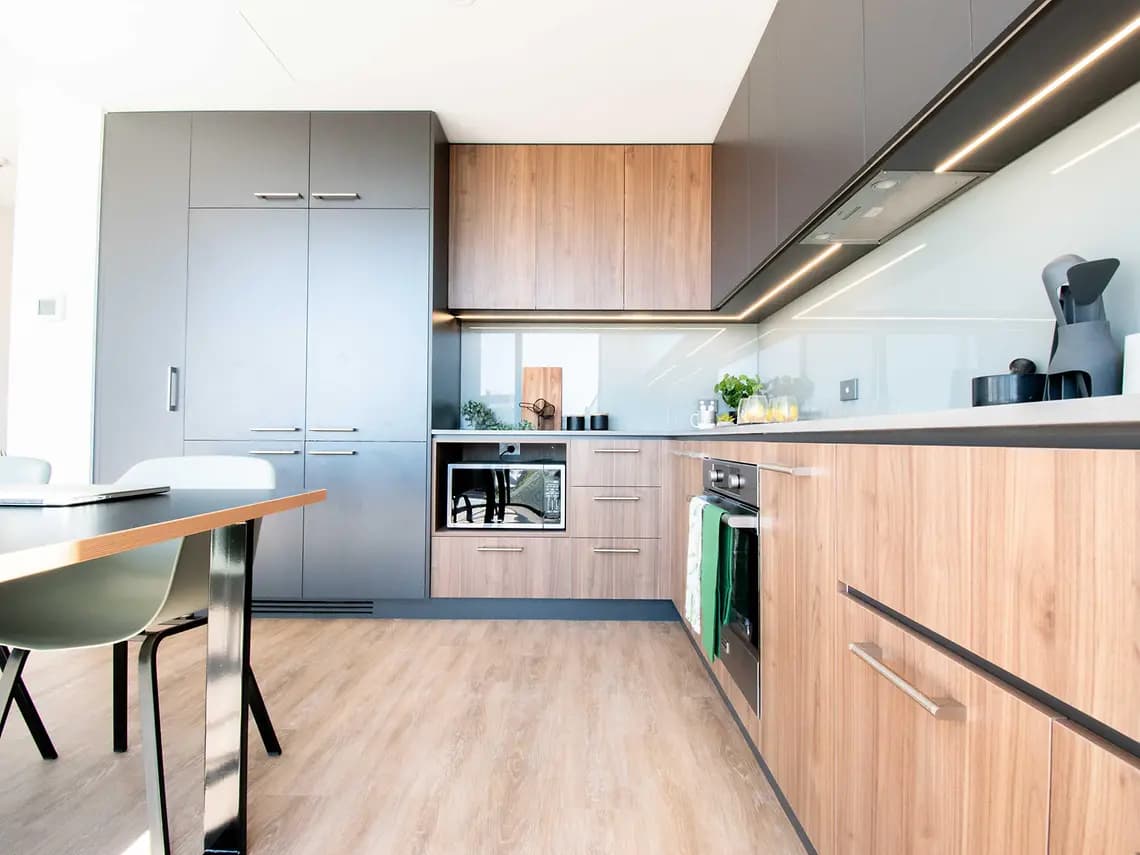 6 Bed Shared Apartment - 6