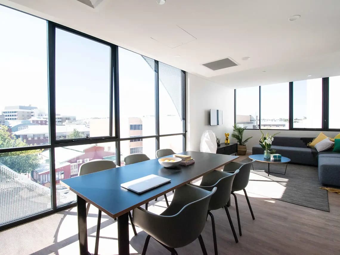 6 Bed Shared Apartment High Floor - 2
