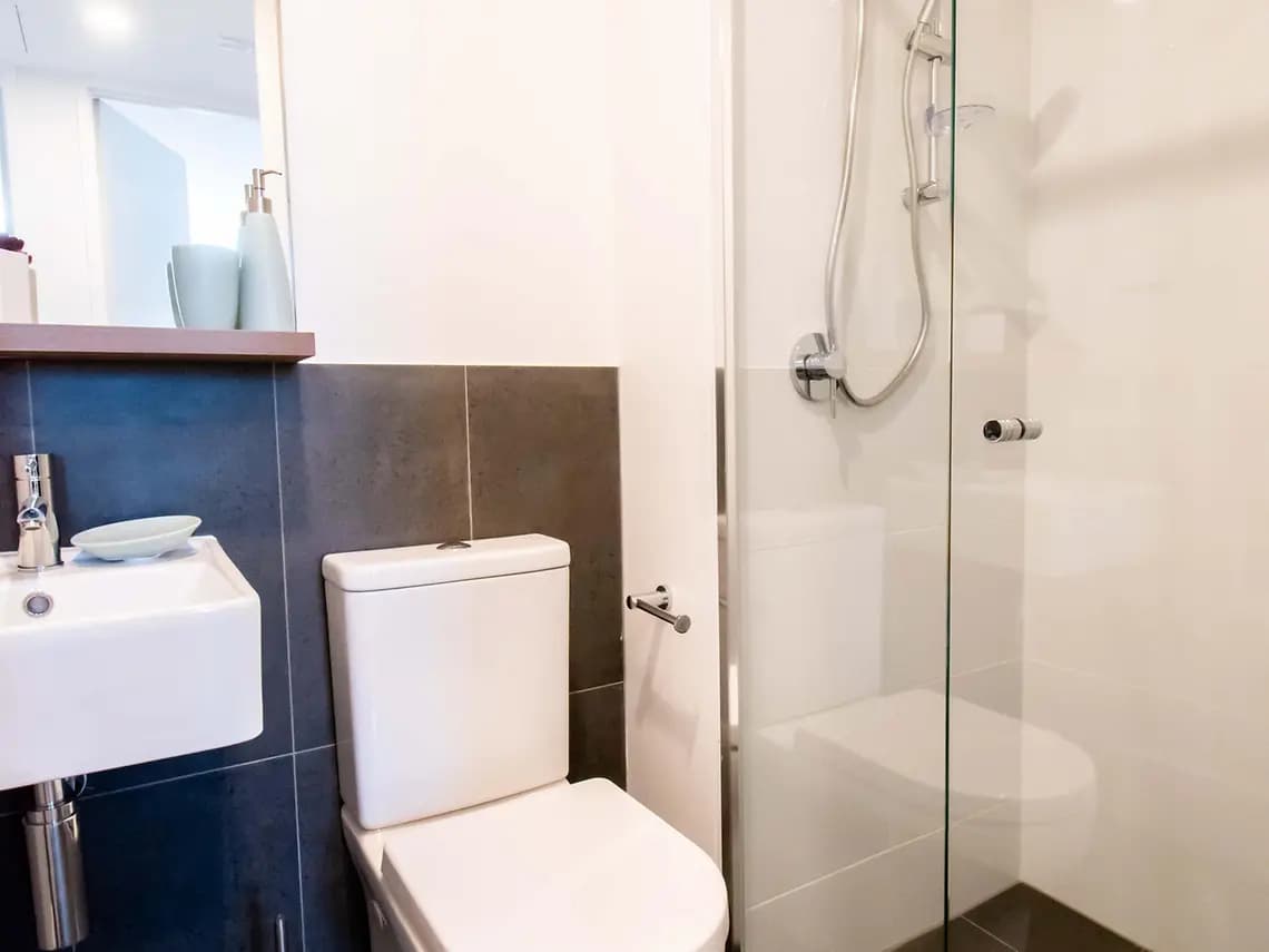 6 Bed Shared Apartment High Floor - 4