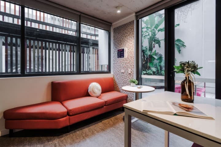 6-Bedroom Apartment - Standard Room - 4