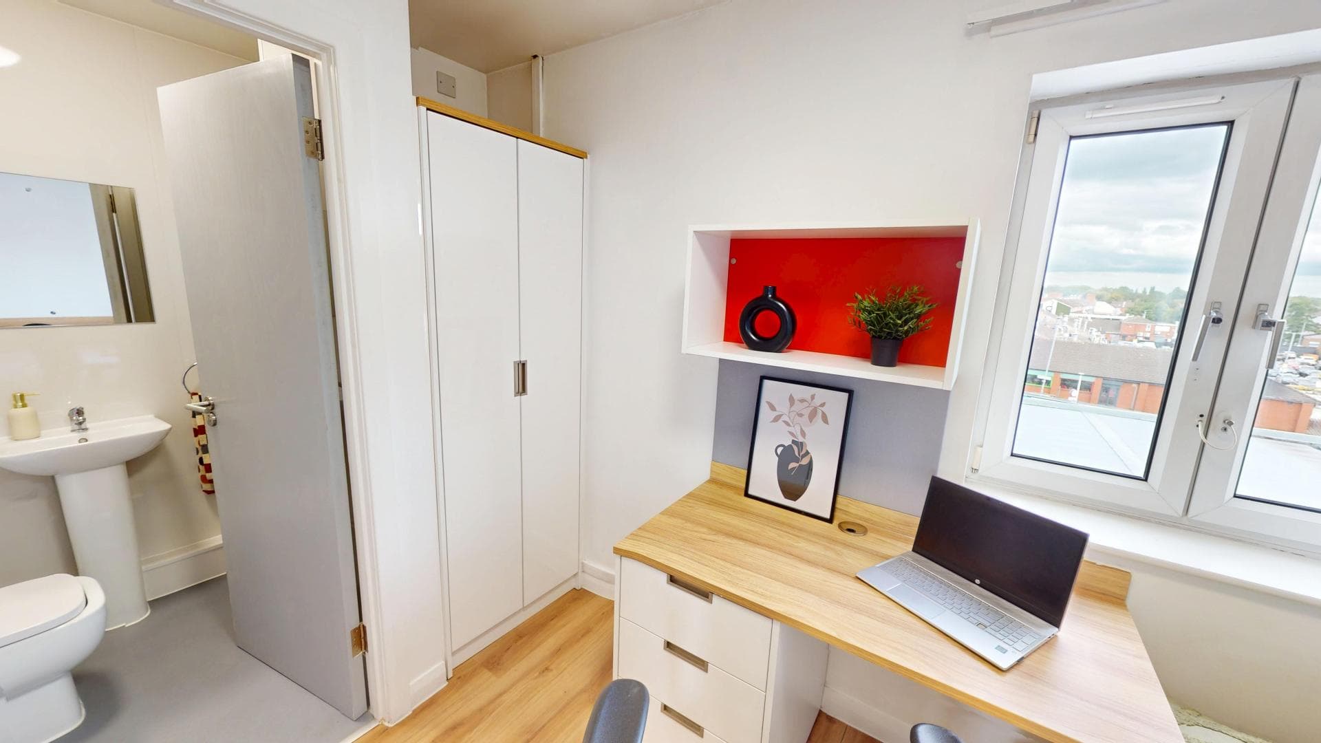 Bronze En-Suite - 2