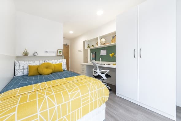 En-Suite Silver - 1