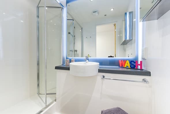 En-Suite Gold - 4