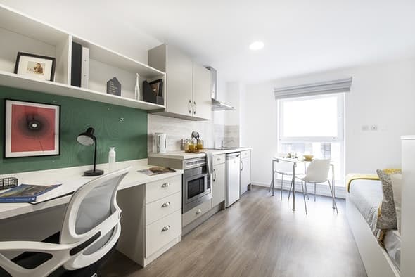 En-Suite Gold - 8