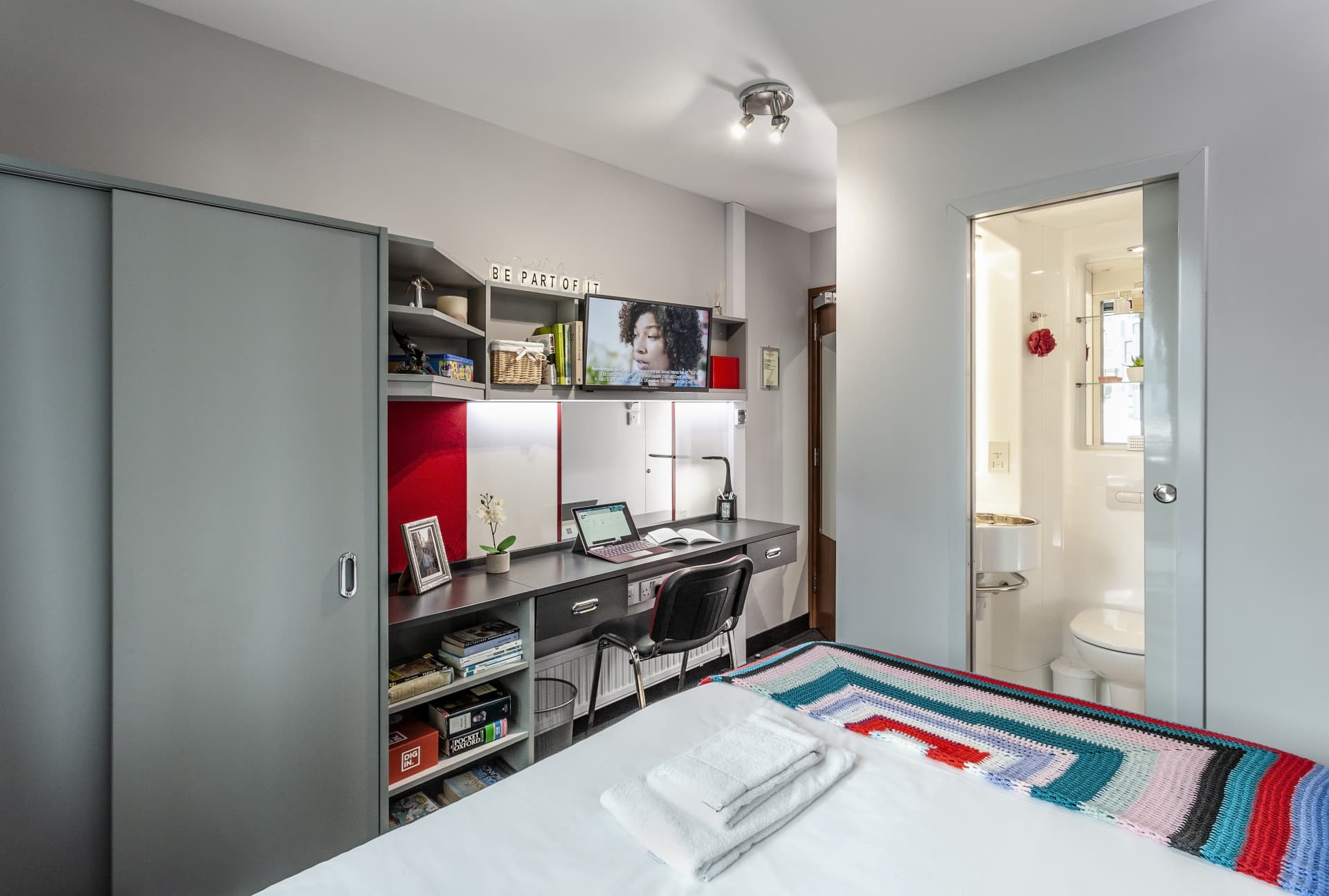 Gold En-Suite Serviced Flat - 2