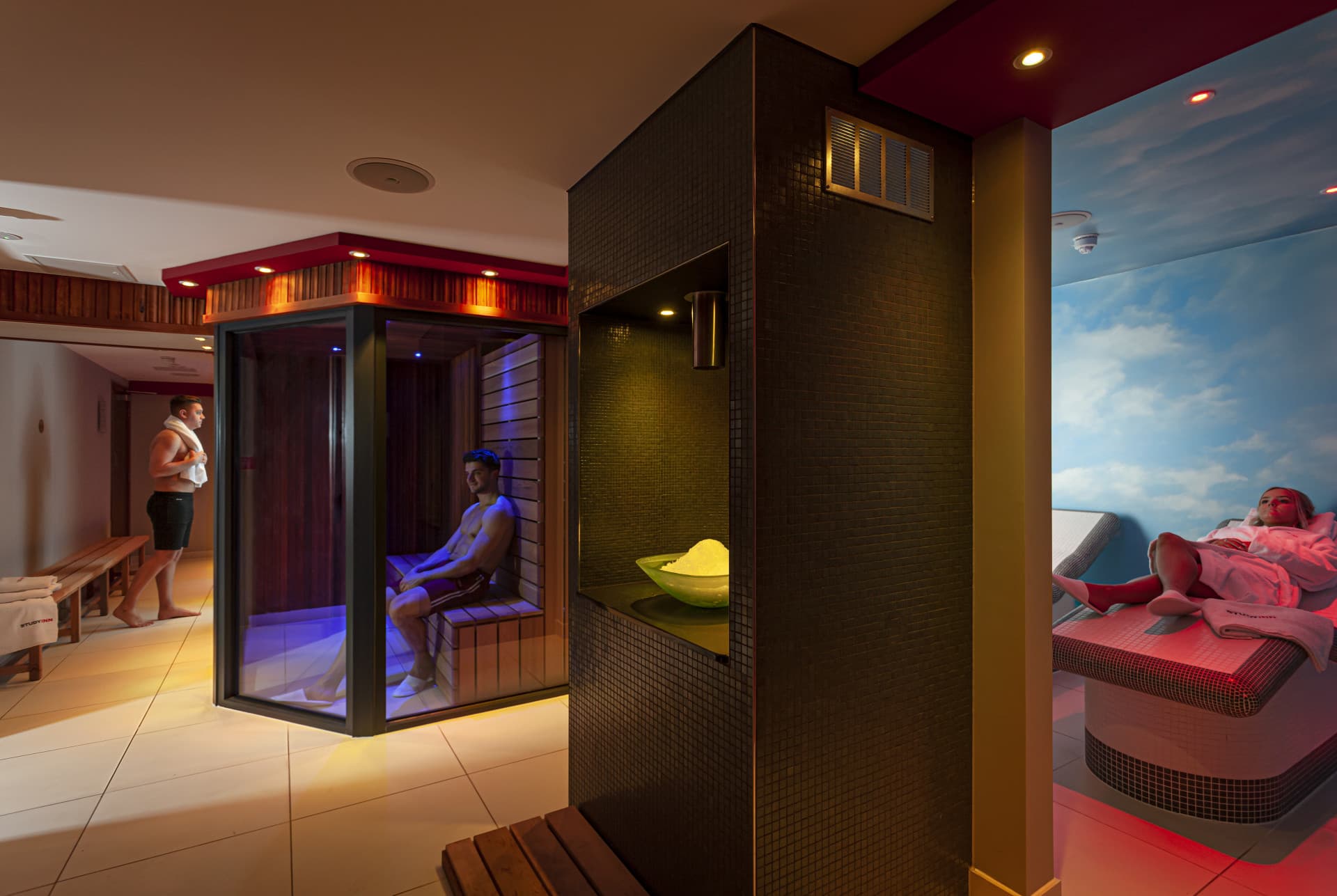Gold En-Suite Serviced Flat - 4