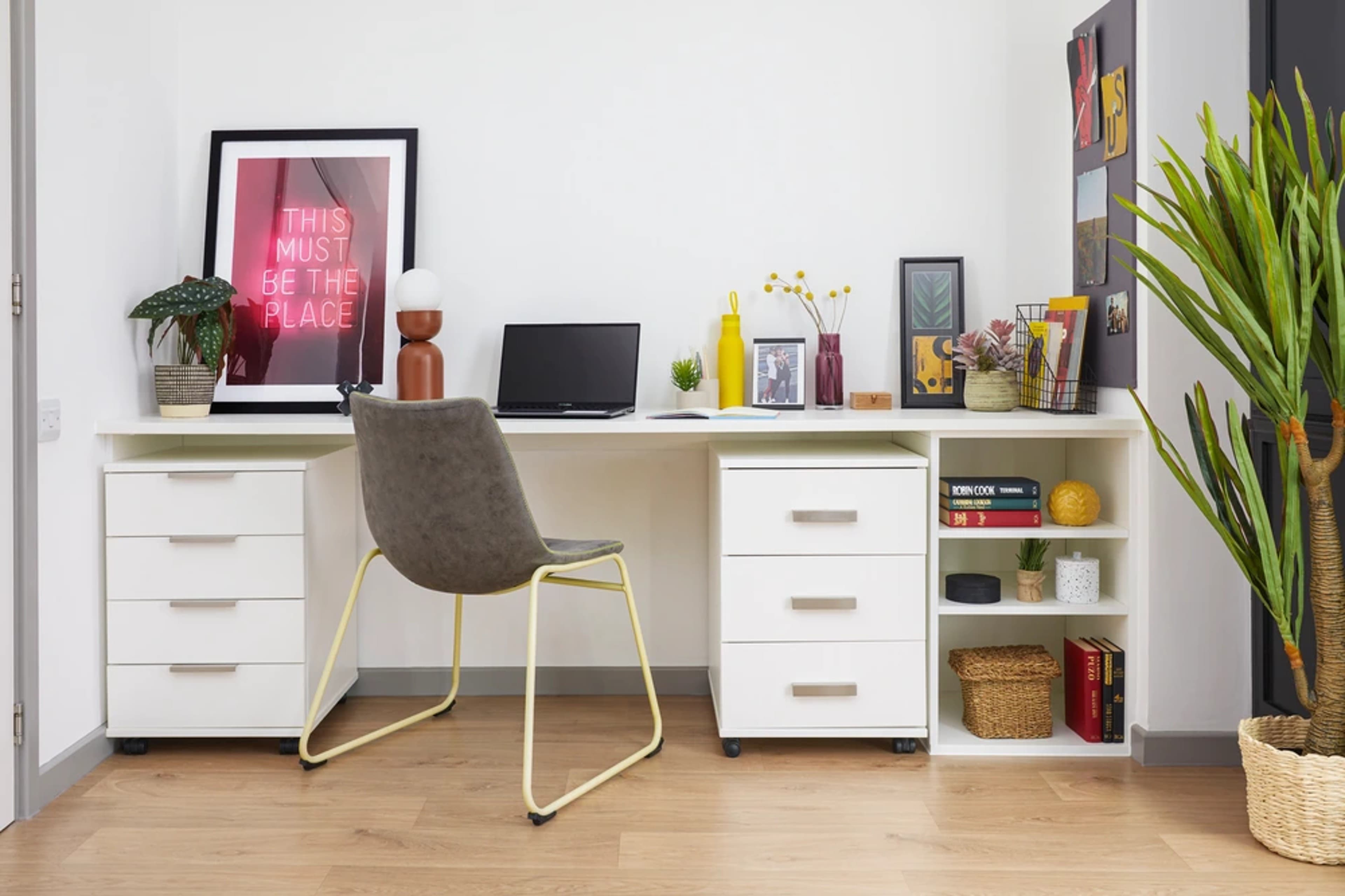 Double Wheelchair Accessible Studio - 4