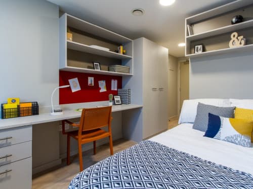 Block B Upper Floor Silver En Suite - 1