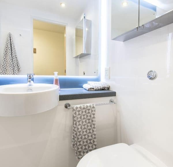 One Bed Apartment - 6