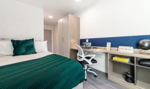 En-Suite Silver - 1
