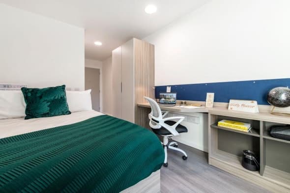 En-Suite Bronze Plus - 1