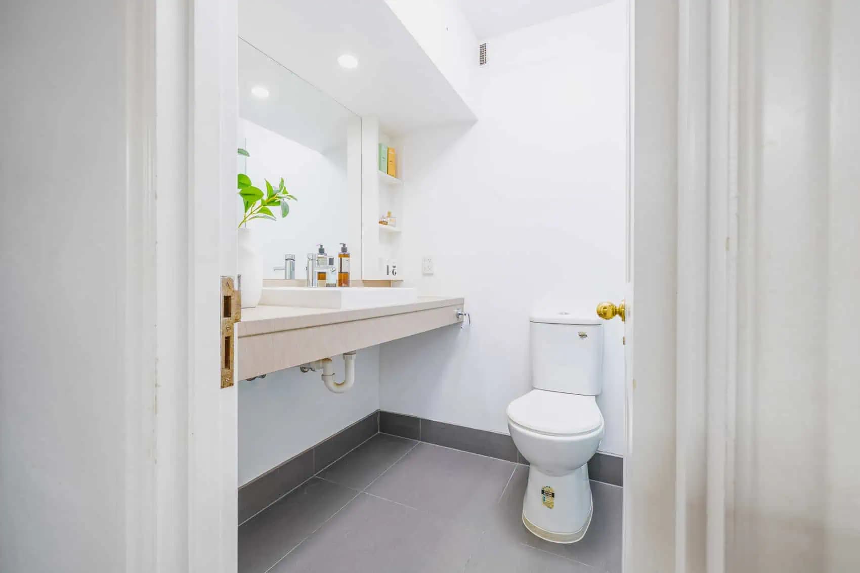 1 Bedroom Suite - 6
