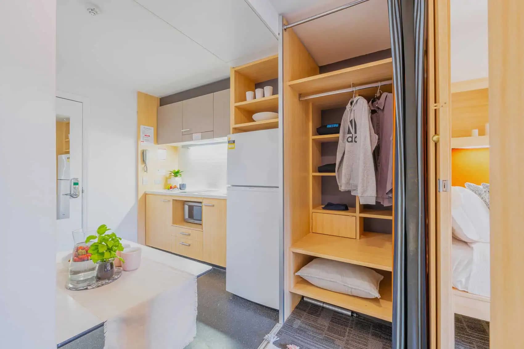 2 Bedroom Studio With Balcony - 12