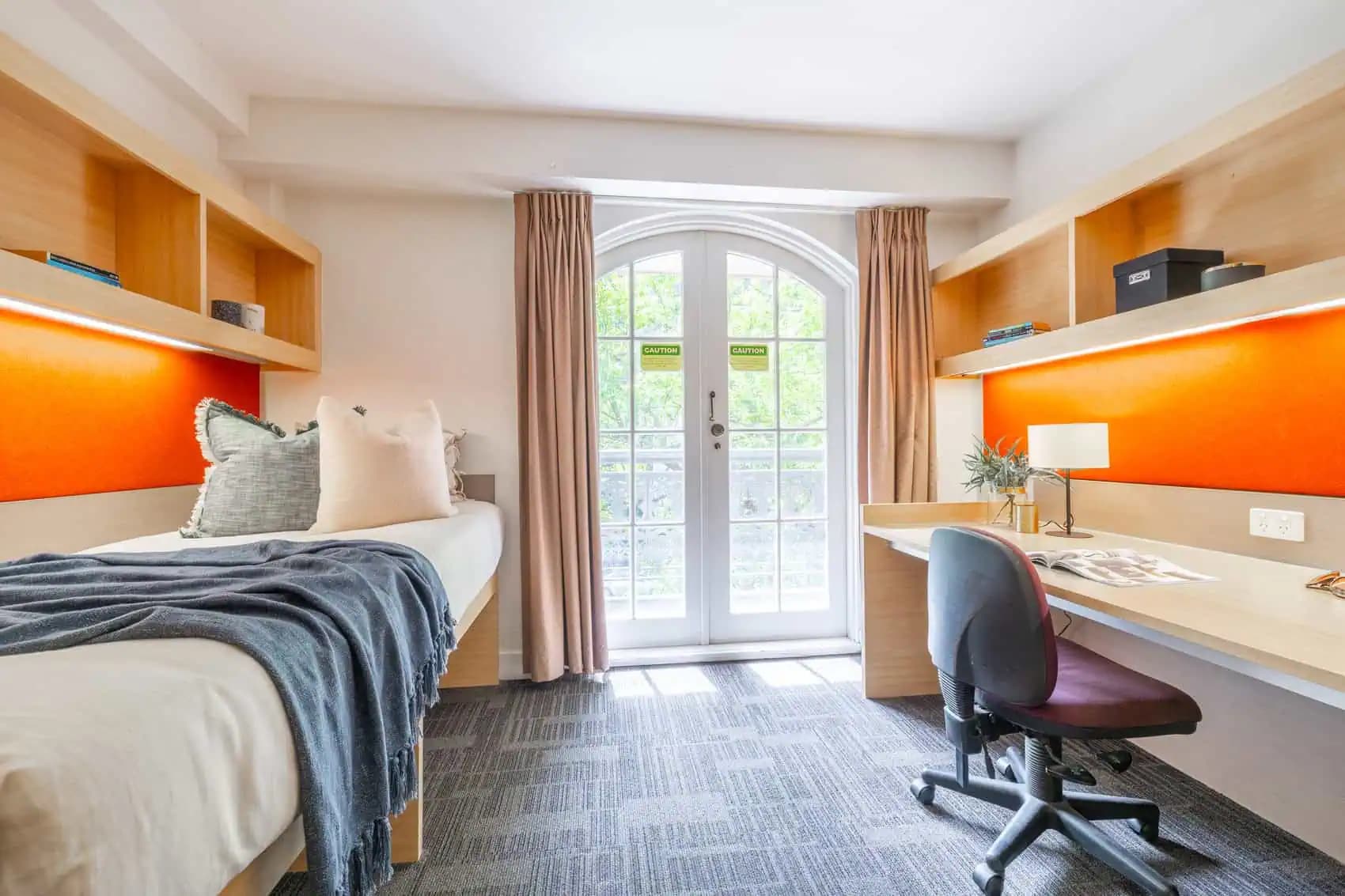 2 Bedroom Apartment Large - 8