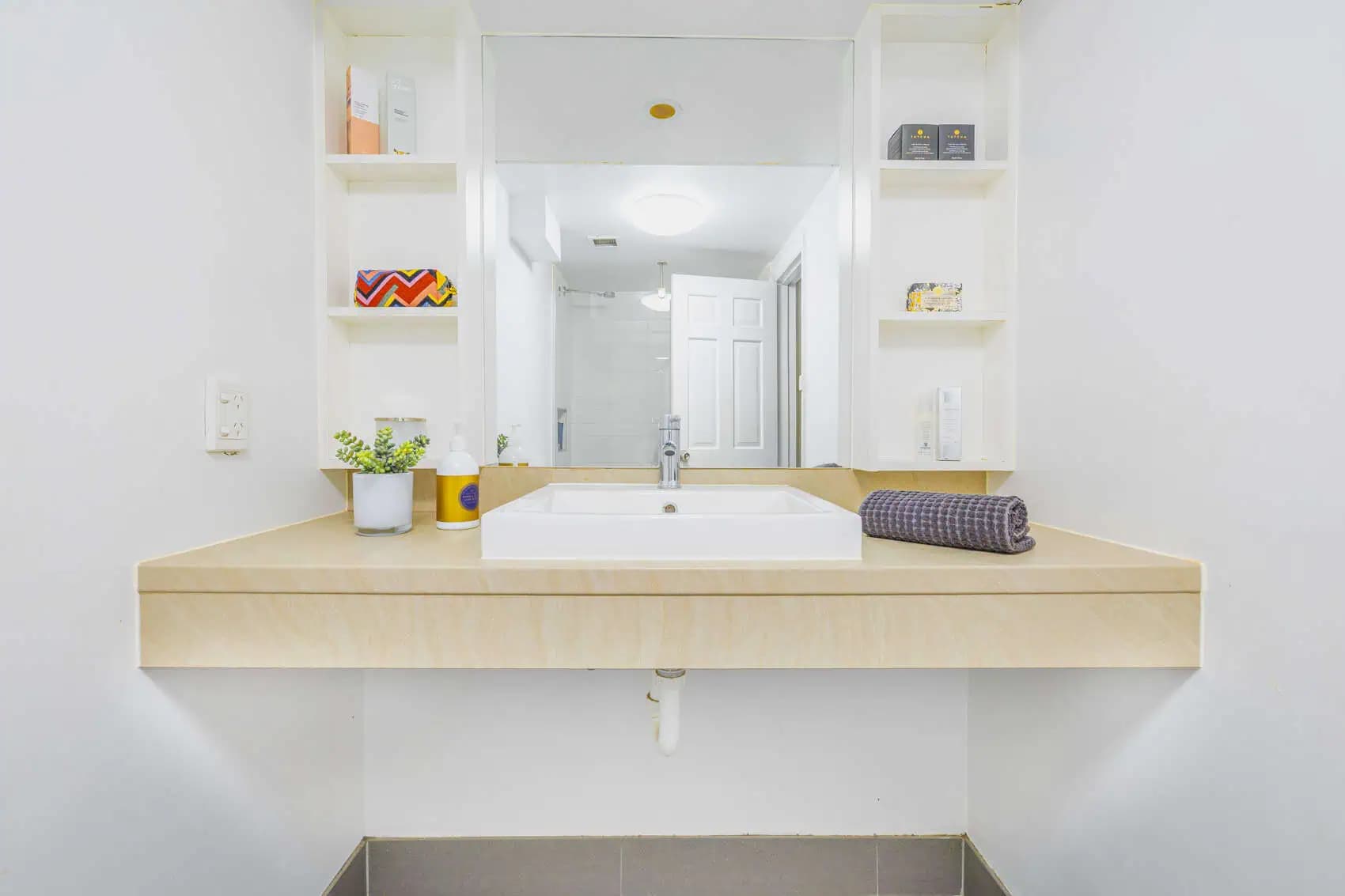 5 Bedroom Apartment - 2