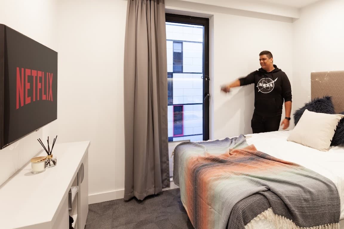 True Apartment - 5 Bed Apartment - 3