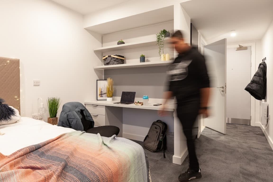 True Apartment - 5 Bed Apartment - 4