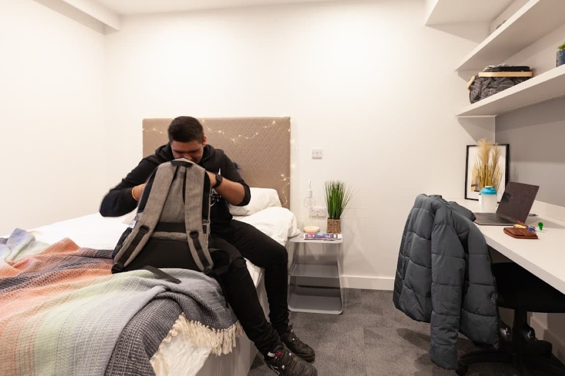 True Apartment - 5 Bed Apartment - 1