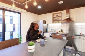 True Apartment - 6 Bed Apartment - 2