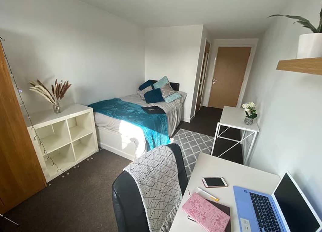 En-Suite Room - 7