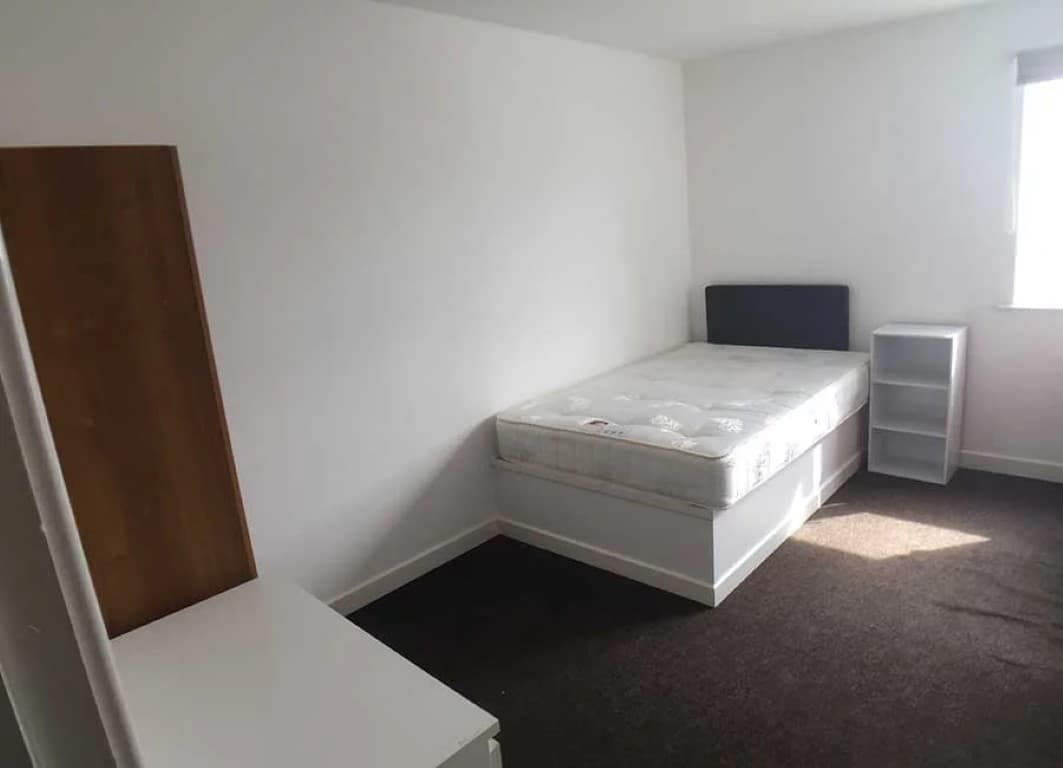 Two-Bed Flat - 1